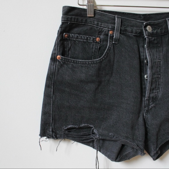 Levi’s 501 Mid-Rise Denim Shorts - Picture 4 of 11